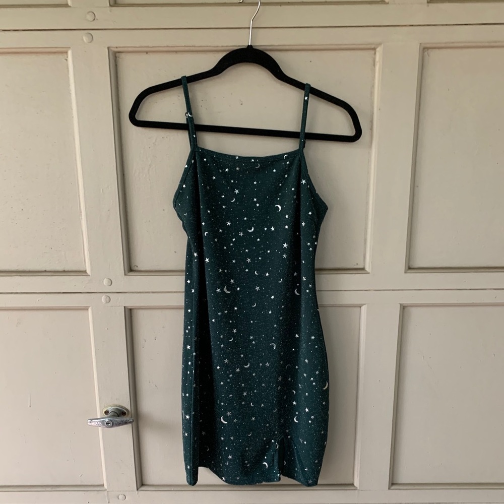 NWT• DARK GREEN SPARKLE DRESS